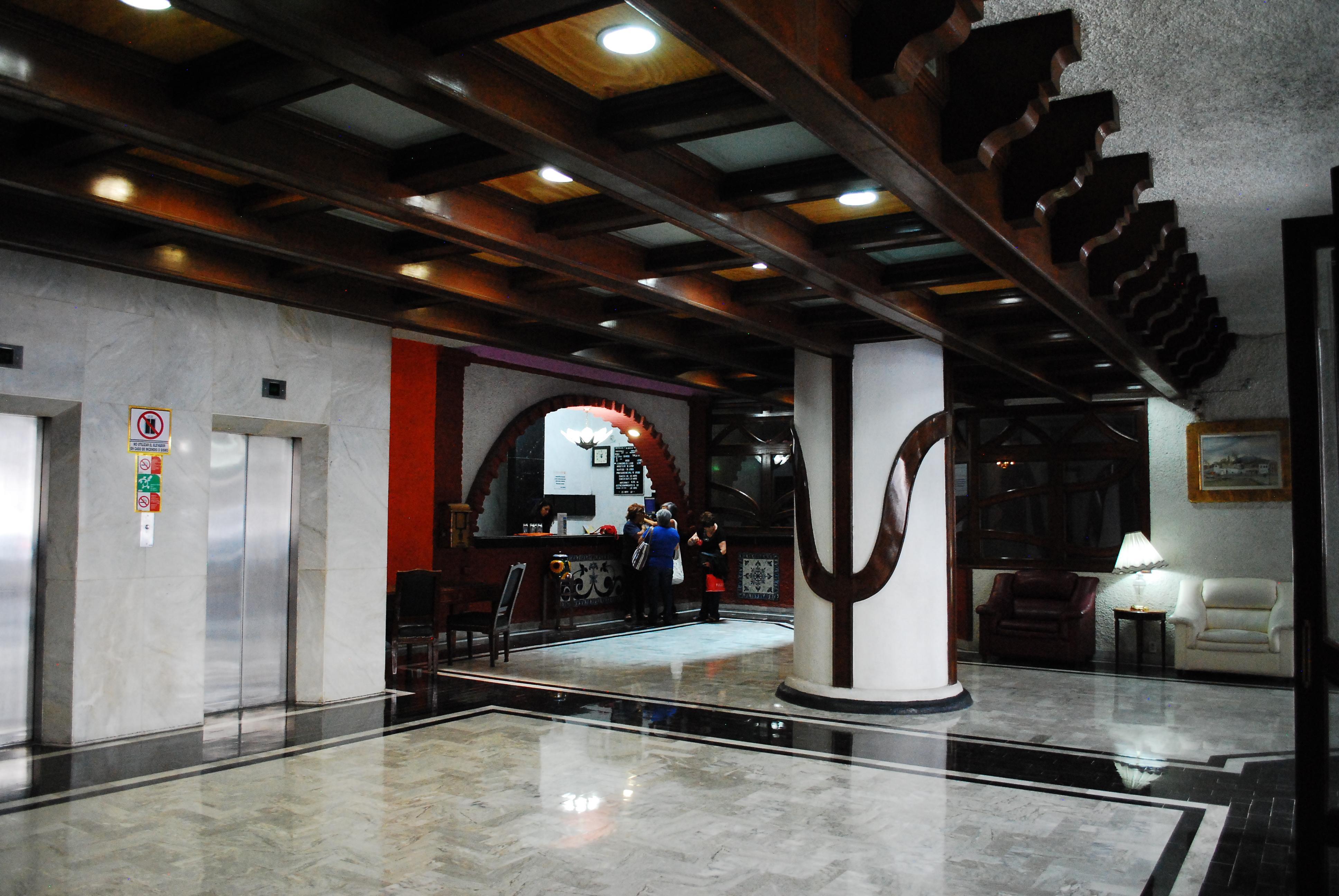 Aristos Puebla Hotel Exterior photo